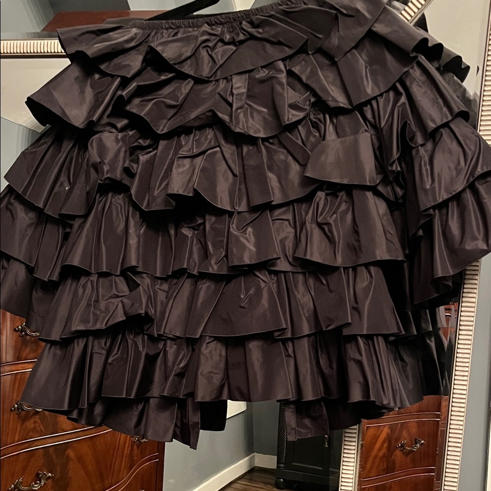 Escada Black Multi-Tier Ruffle Cape - Picture 3 of 3